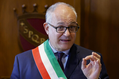 Roberto Gualtieri  in una immagine di archivio