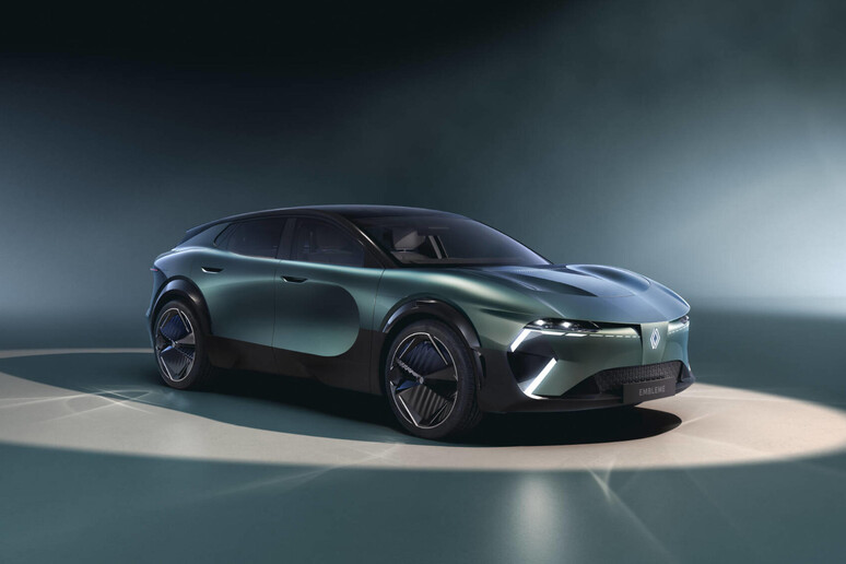 Renault Emblème al Salone di Parigi - RIPRODUZIONE RISERVATA